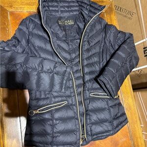 Michael Kors Women's Hooded Packable Down Puffer Coat in blue with gold-tone XS